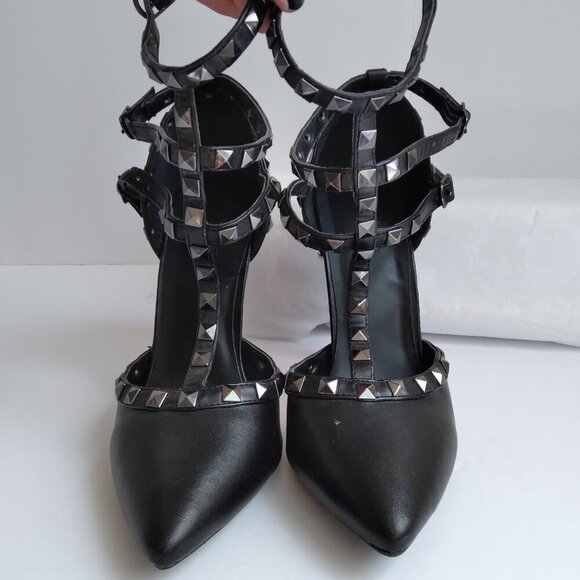 Black Pointed Toe 5 Brass Studded Strap Gladiator Style Stiletto Heels sz 7 - Picture 11 of 11